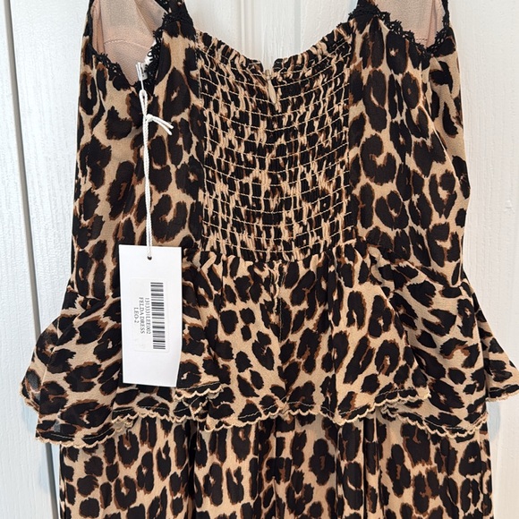 Reformation Felda Dress— buy now— SOLD OUT ONLINE!! NWT - Picture 4 of 7